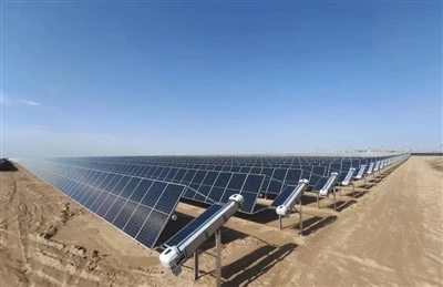 China-Grüne Zusammenarbeit in Zentralasien: Chinesische-gebaute saubere Energ...